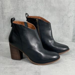 BP. Lance Black Leather Side Zip Block Heel Ankle